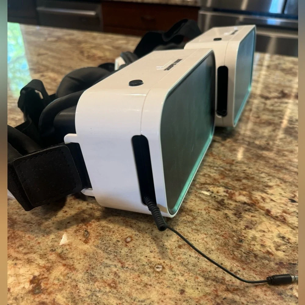 Sharper Image White Overhead Smartphone VR Headset Goggles